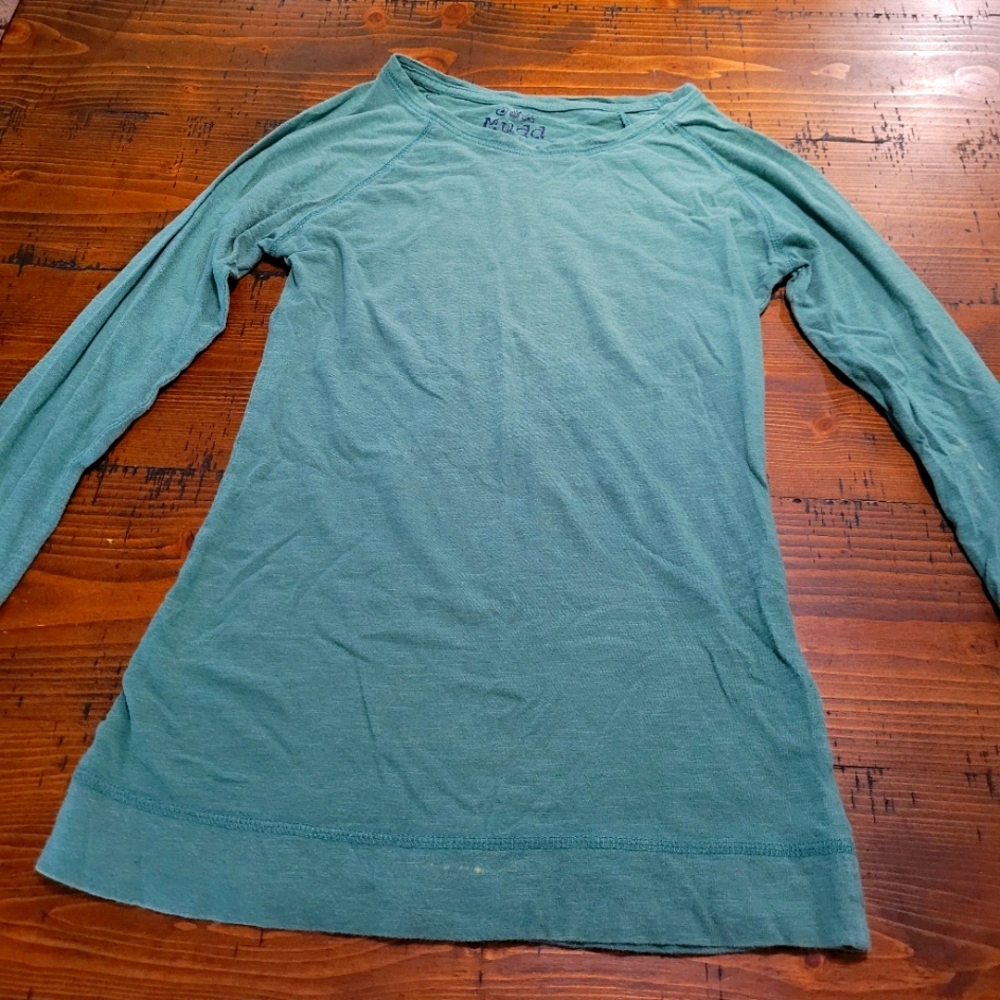 Women's long-sleeved t-shirt